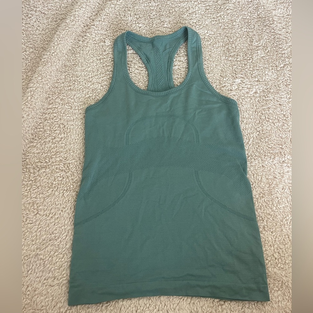 Lululemon shirt